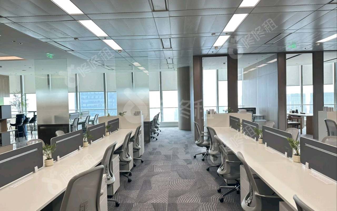 君超中心_550平_精装_办公室开间