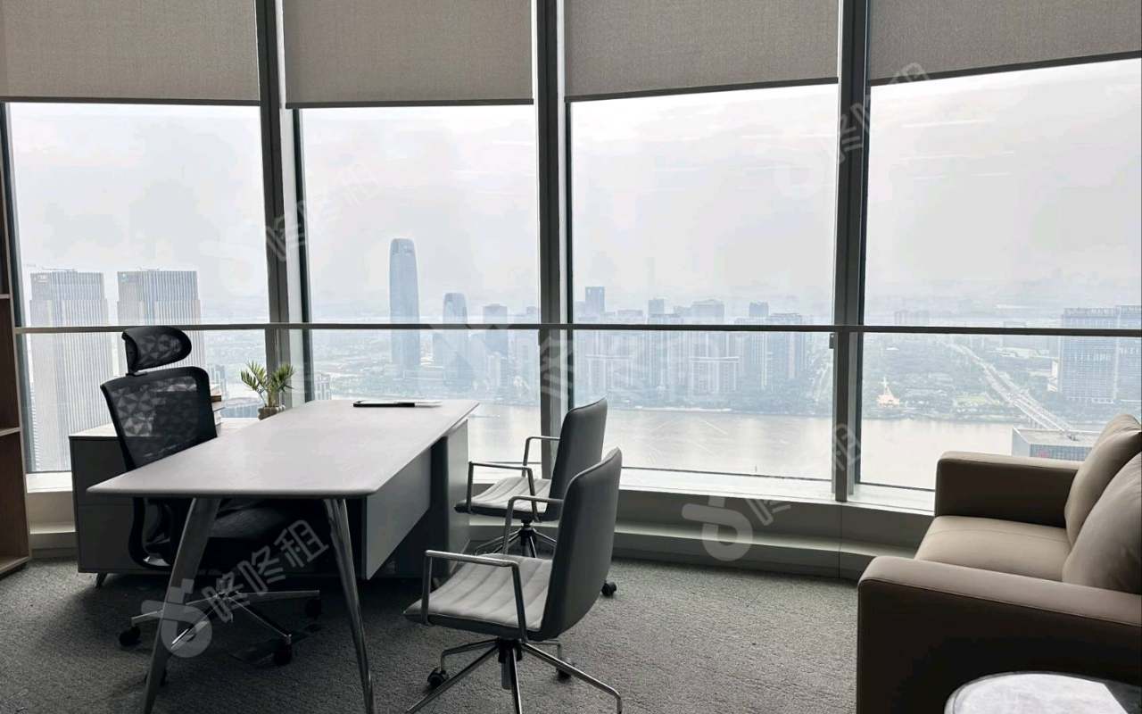 君超中心_550平_精装_办公室隔间