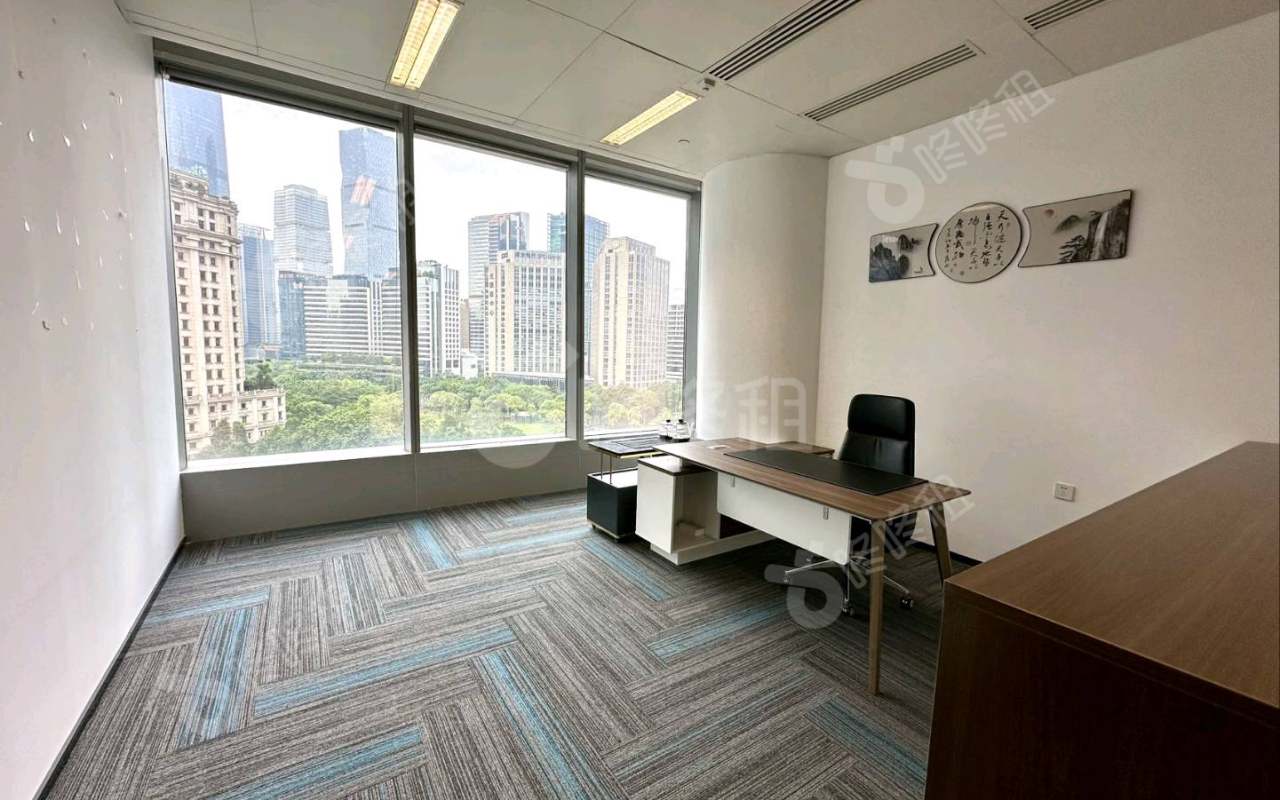 越秀金融大厦_198平_精装_办公室隔间