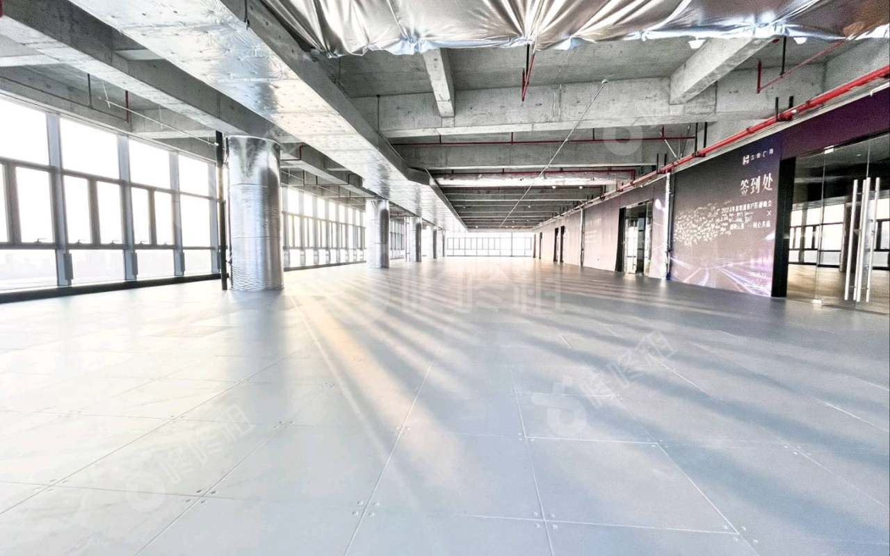 汉银广场_1401平_精装_办公室开间