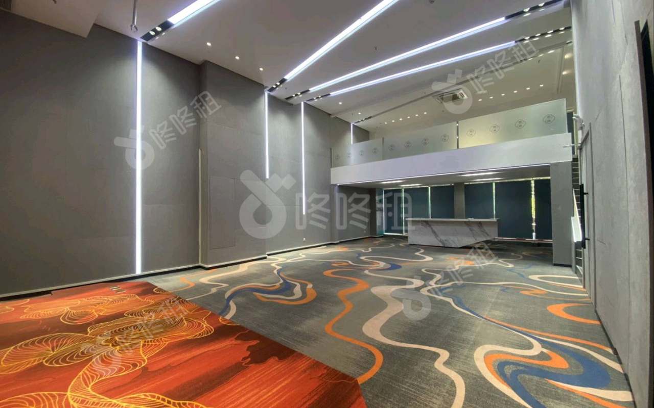 番山创业中心_477平_精装_办公室开间