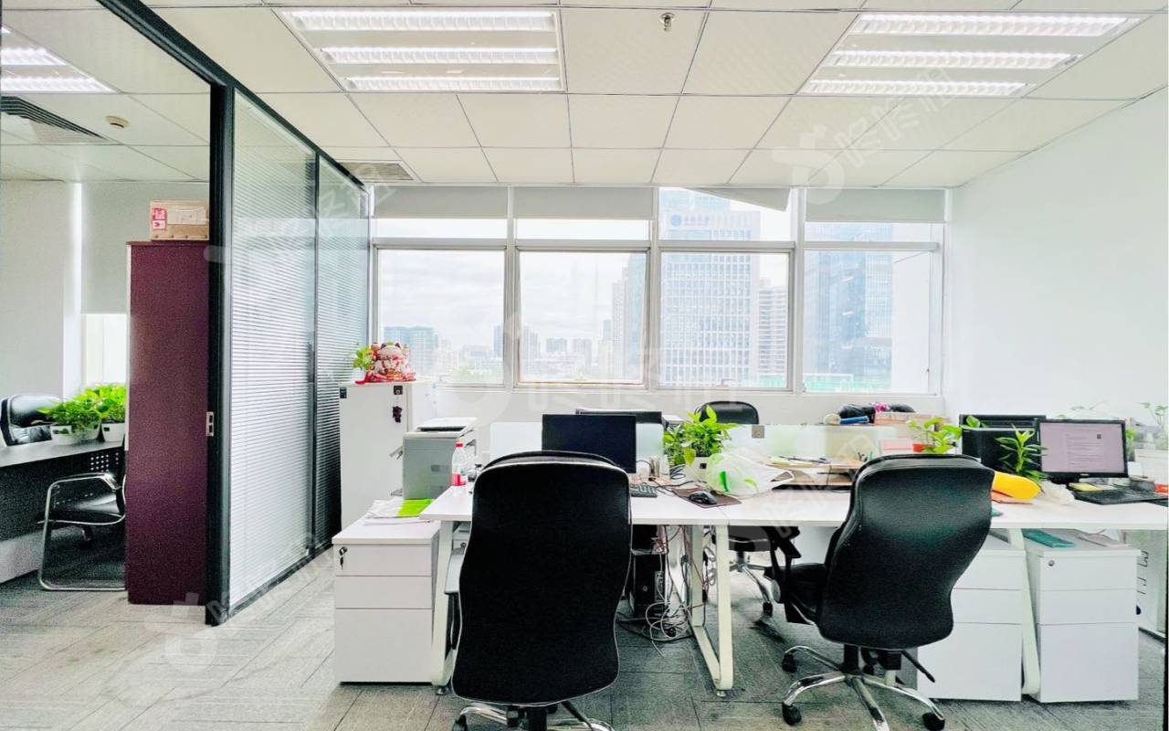 惠恒大厦_118平_精装_办公室开间