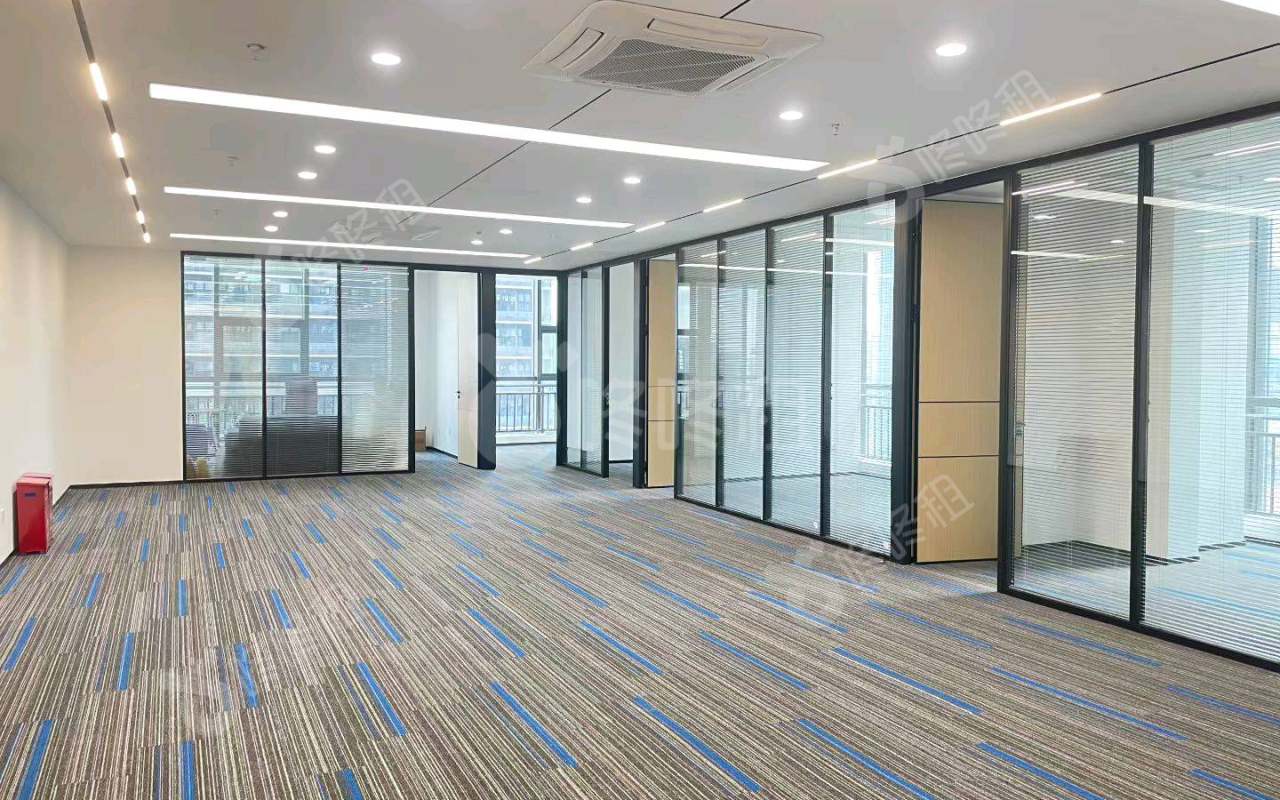 天安云谷一期_297平_精装_办公室开间