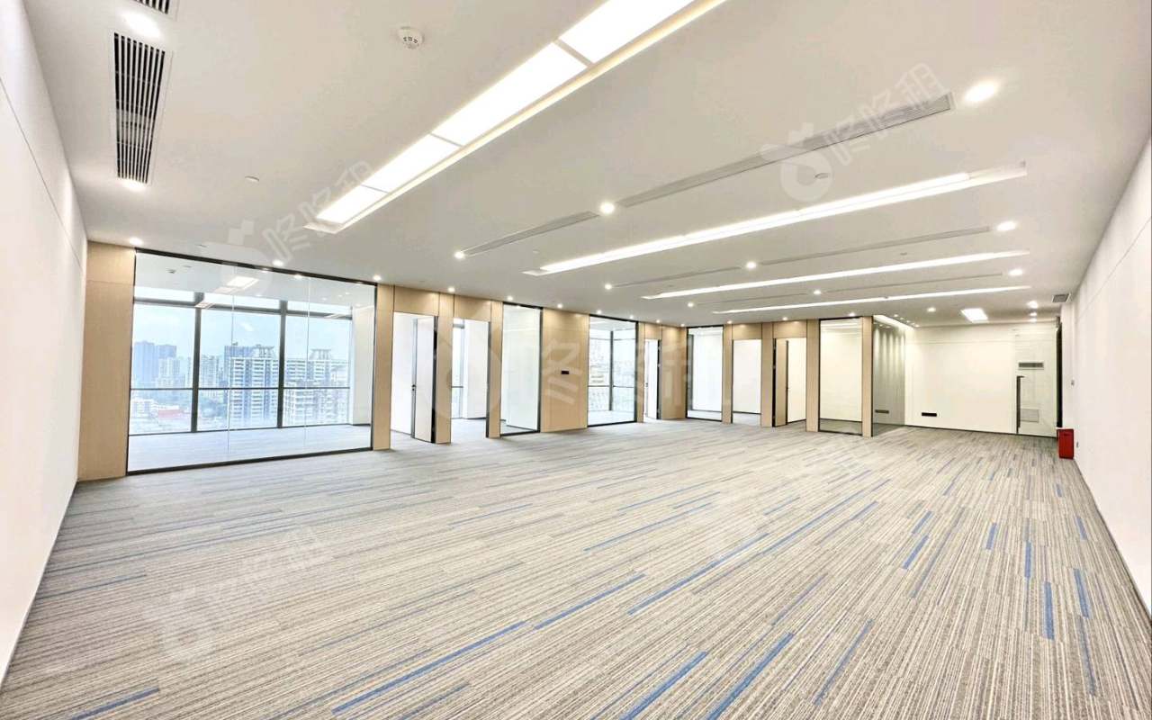 华新中心_545平_精装_办公室开间