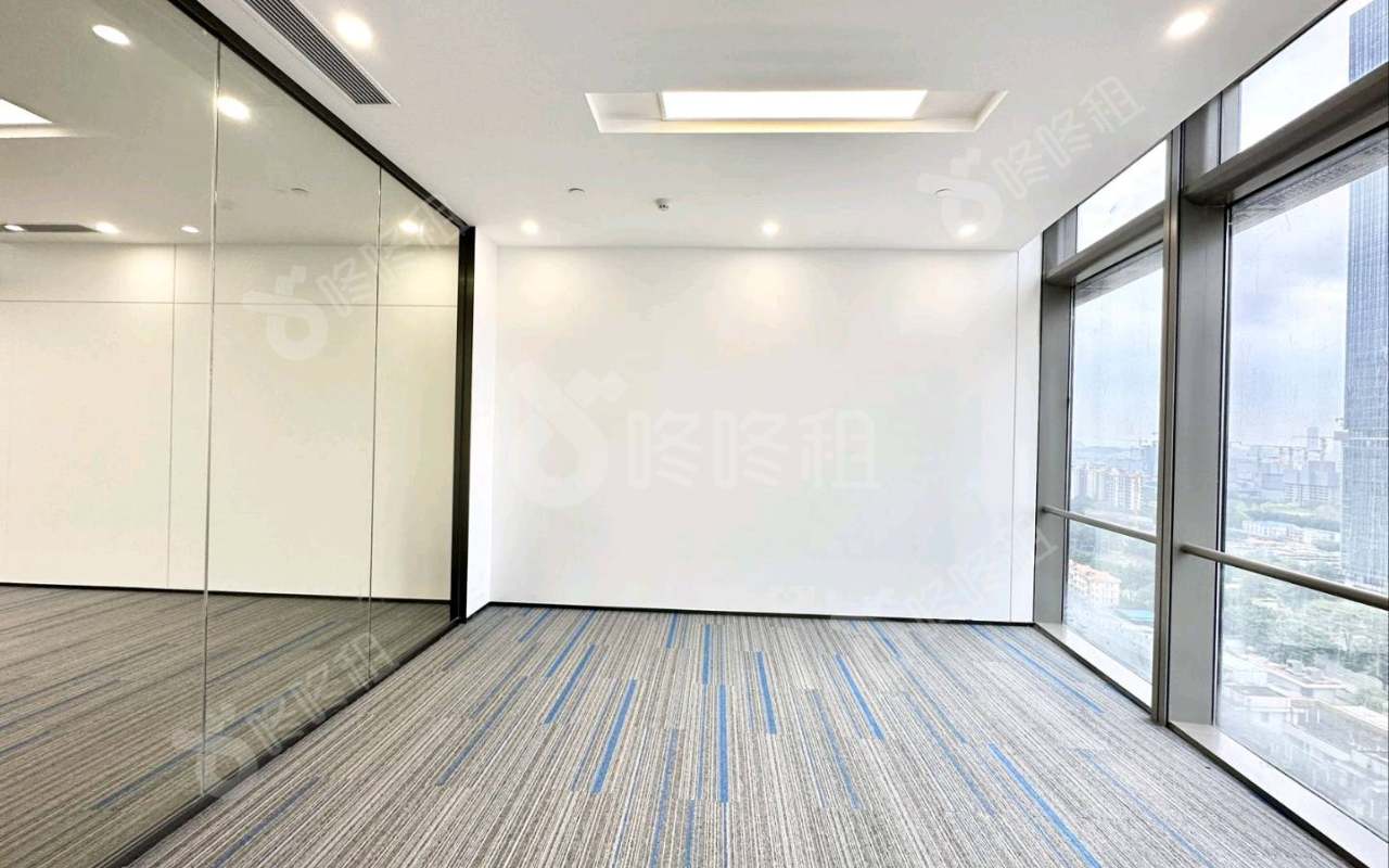 华新中心_545平_精装_办公室隔间