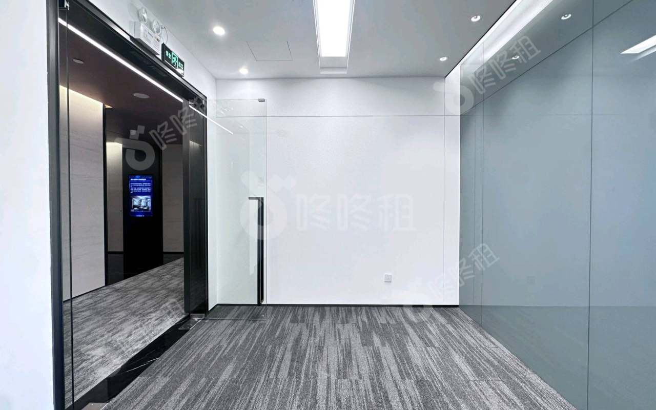 华新中心_285平_精装_前台