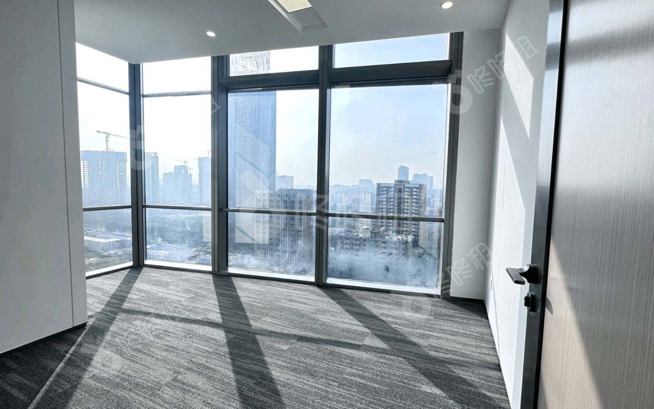 华新中心_285平_精装_办公室隔间