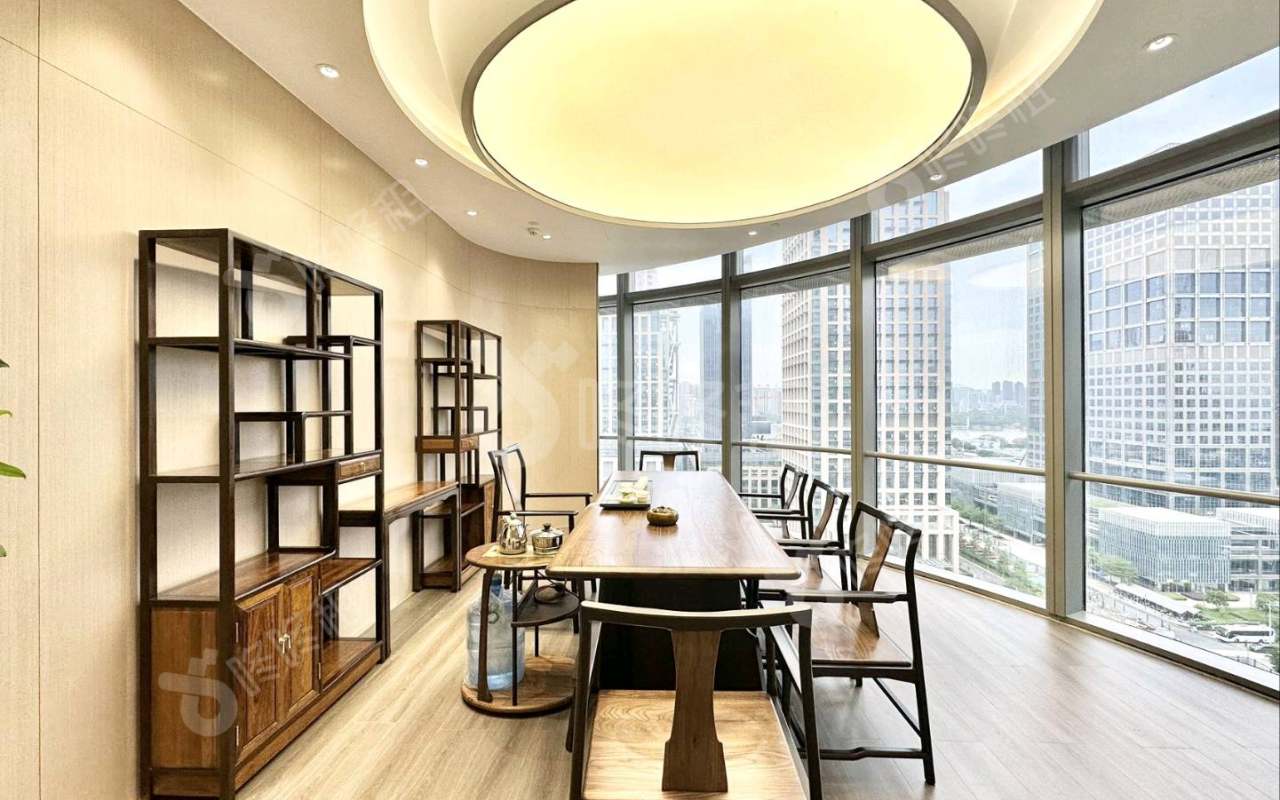 华新中心_280平_精装_办公室隔间