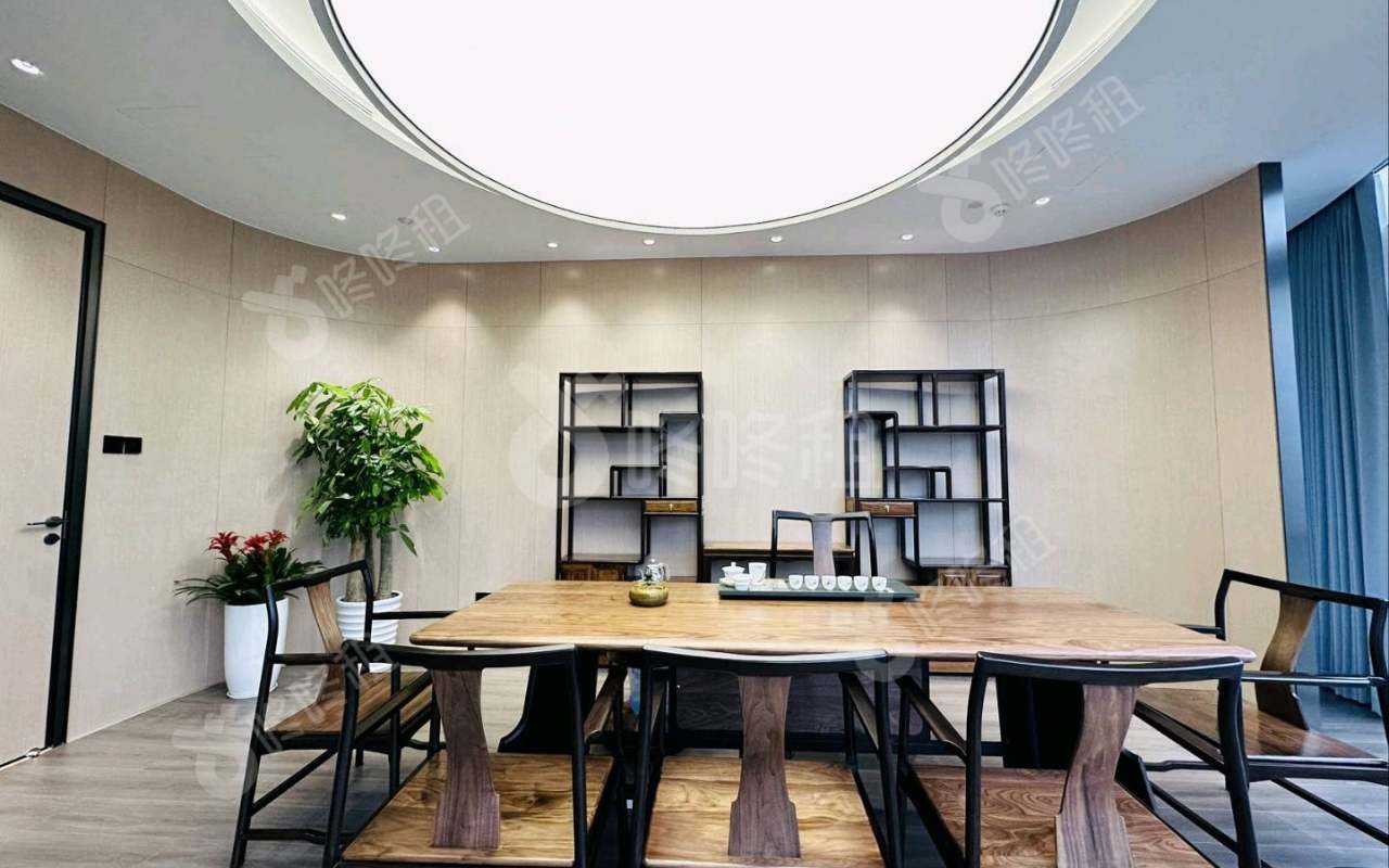 华新中心_280平_精装_办公室隔间