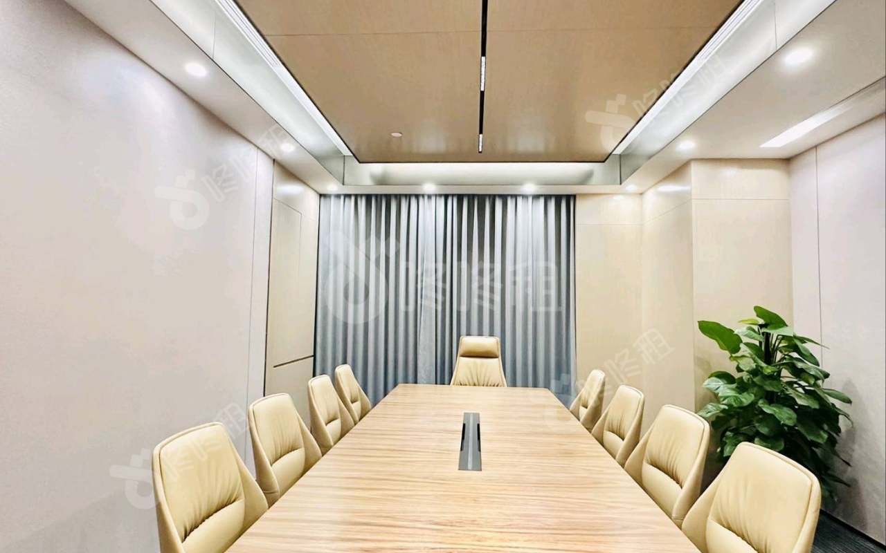 华新中心_157平_精装_办公室隔间