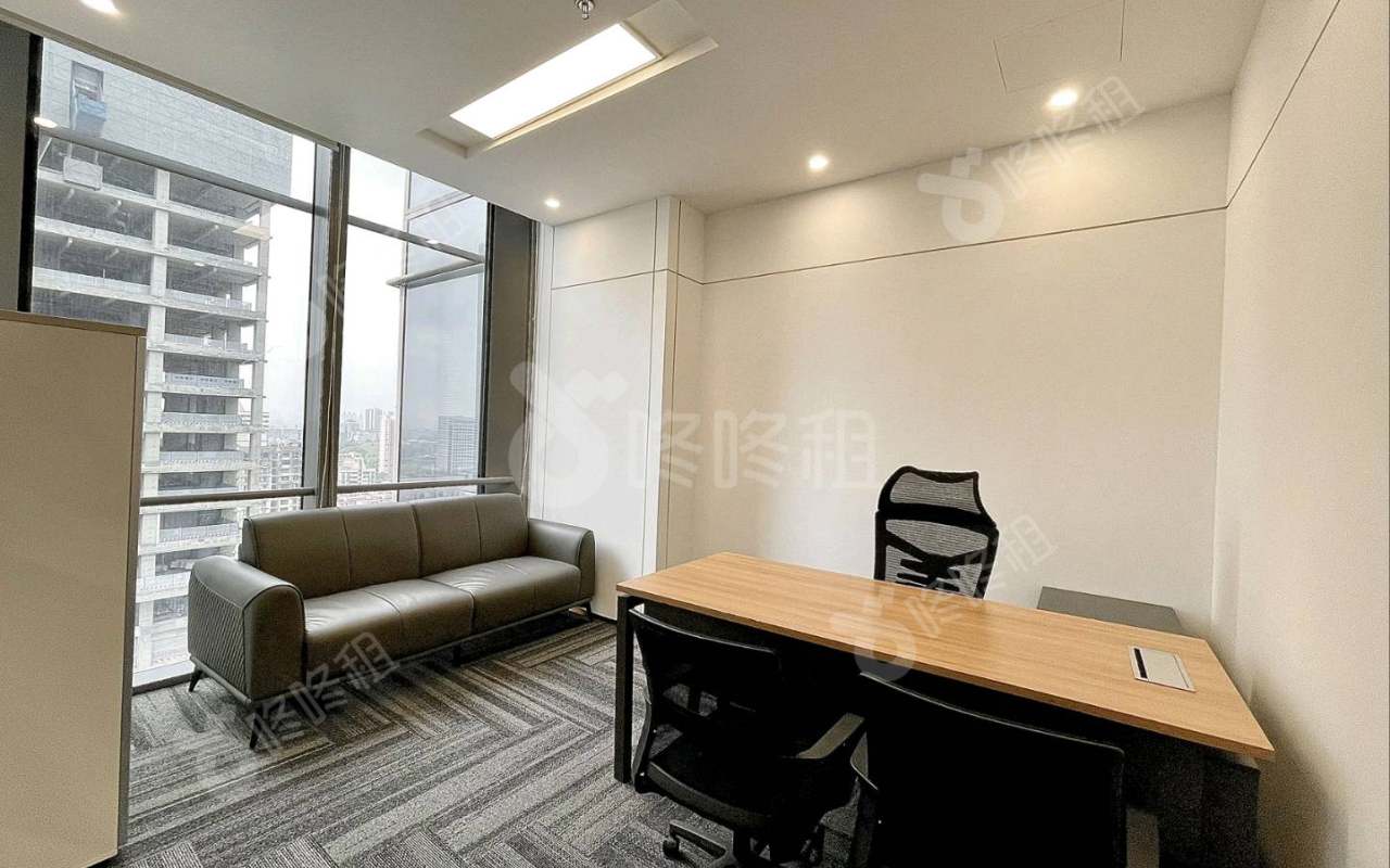 华新中心_190平_精装_办公室隔间