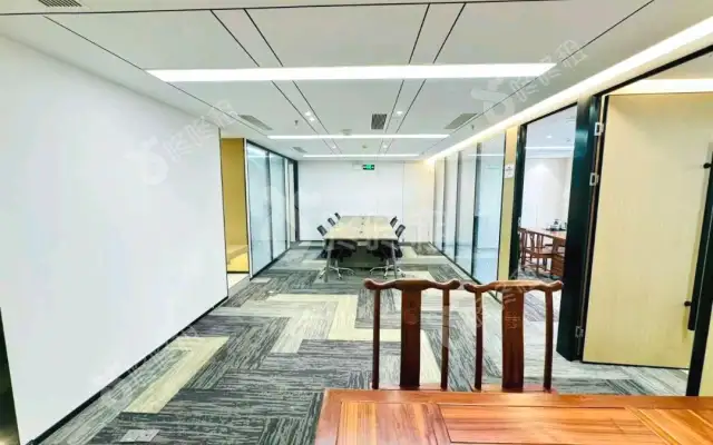 世界金融中心_189平_精装_办公室房源出租