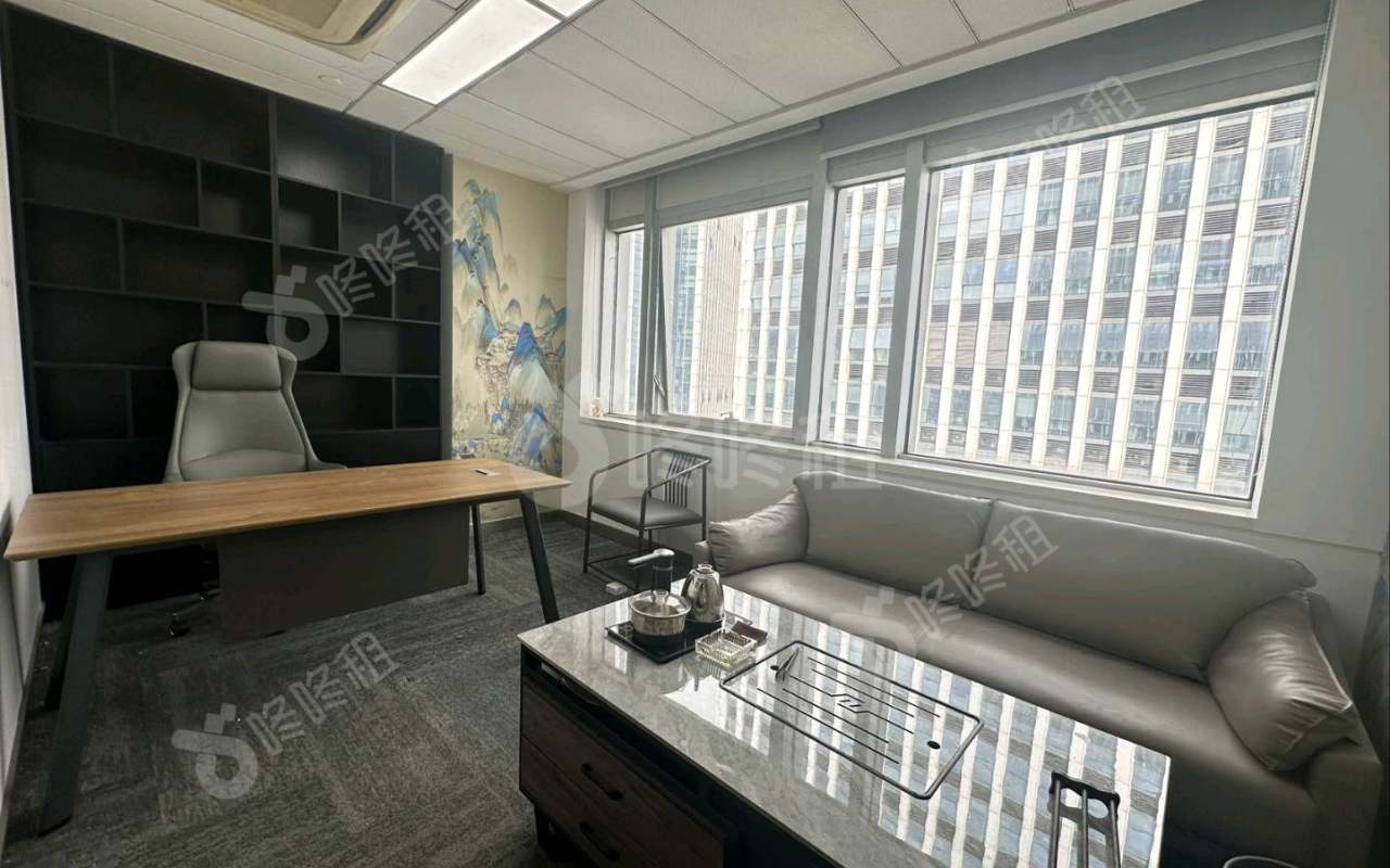 保利克洛维_186平_精装_办公室隔间