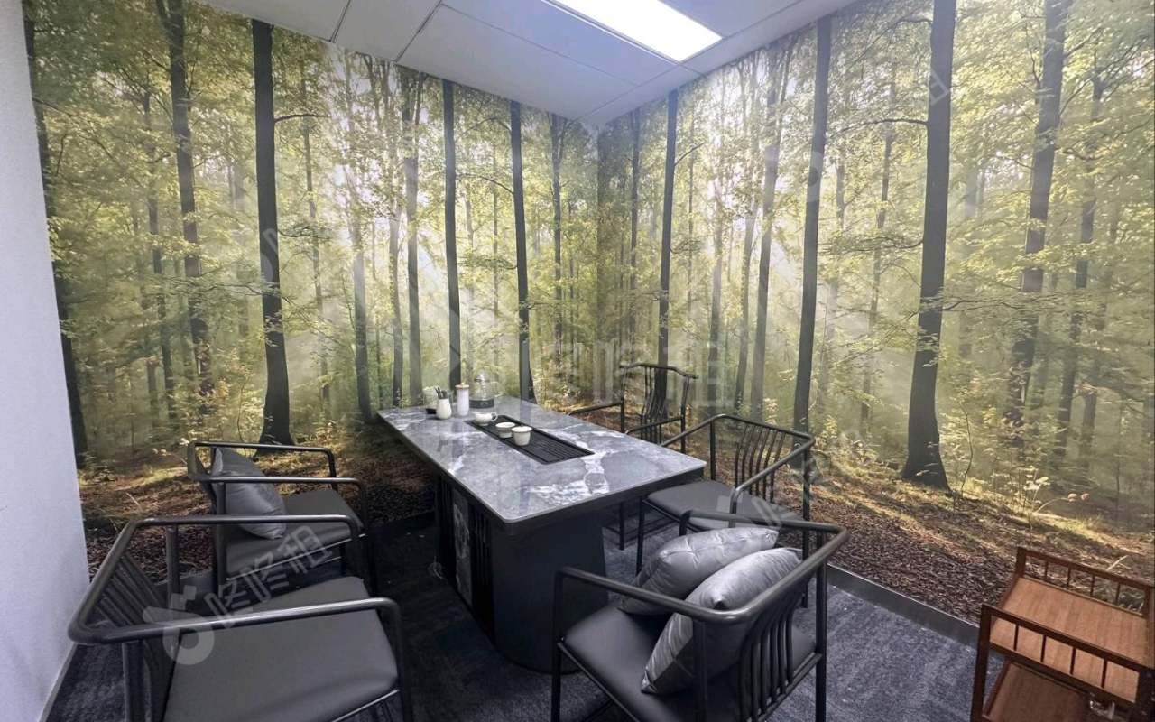 保利克洛维_186平_精装_办公室隔间