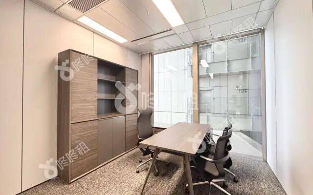 汉京中心（汉京金融中心）_72平_豪装_办公室隔间