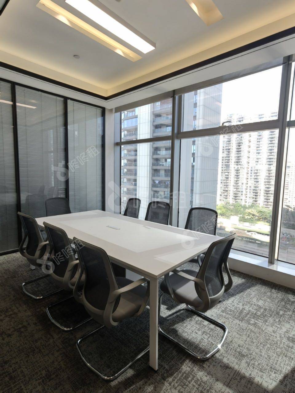 前海HOP国际_256平_精装_办公室隔间