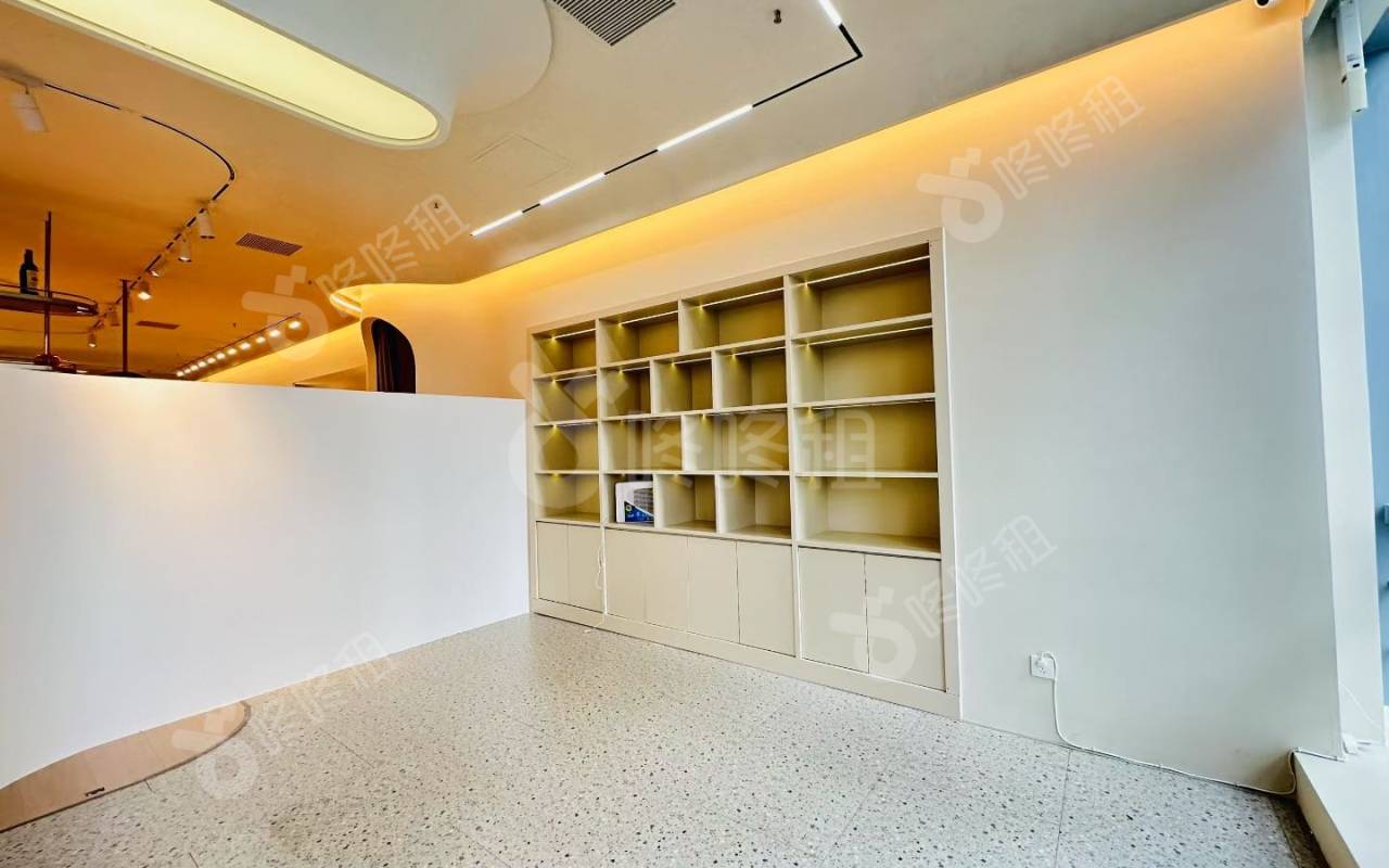 阳光科创中心_488平_精装_办公室隔间