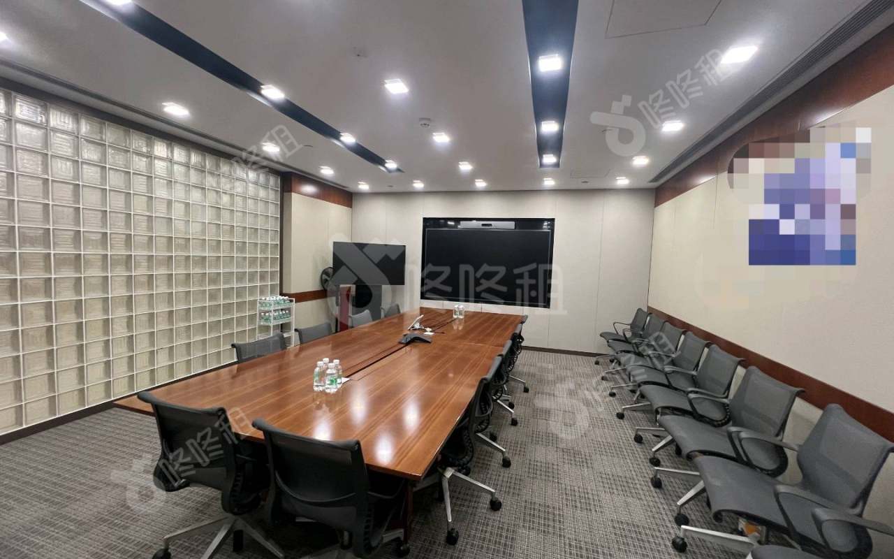 广州银行大厦_2400平_精装_办公室隔间