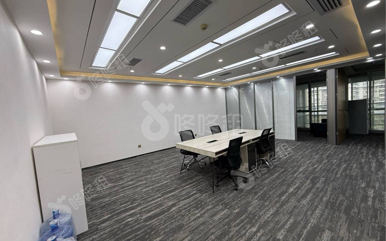 海岸城大厦_178平_精装_办公室开间