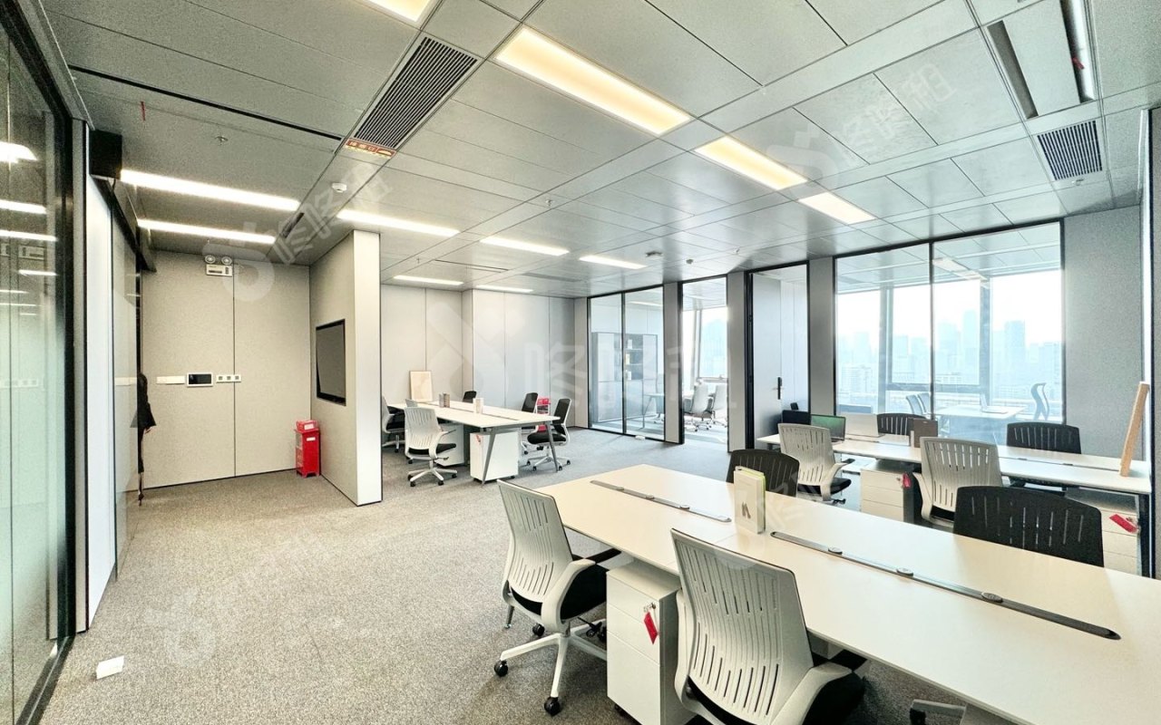 汉京中心（汉京金融中心）_178平_精装_办公室开间