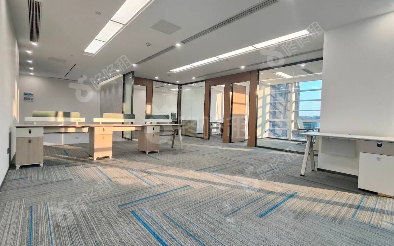 大冲商务中心_338平_精装_办公室开间
