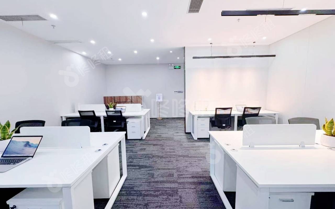 天珑移动大厦_175平_精装_办公室开间