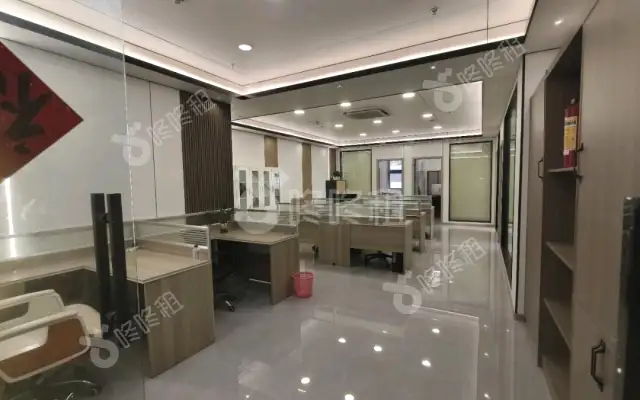 TCL国际E城_350平米_精装_办公室房源出租