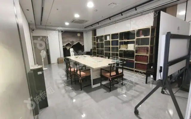 TCL国际E城_350平_精装_办公室房源出租