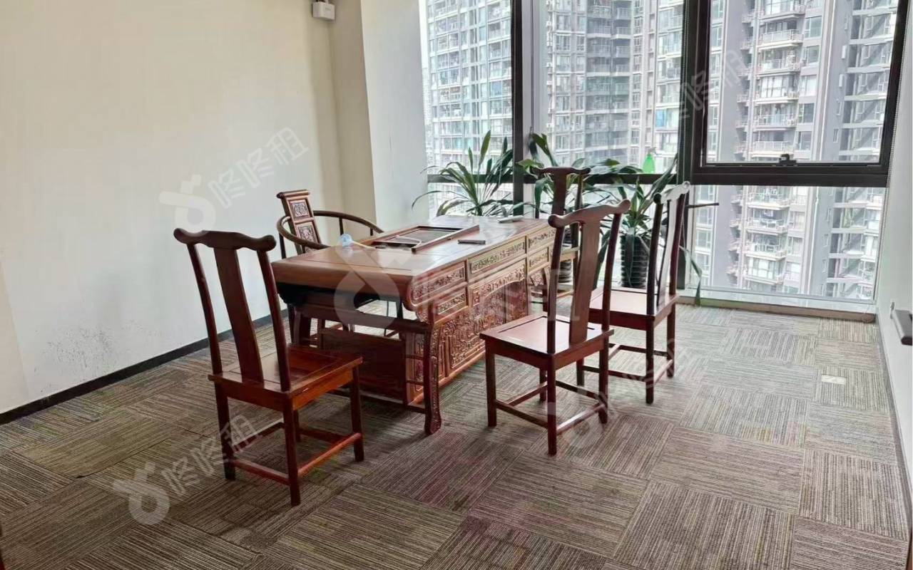 中执时代广场（粤商中心）_168平_精装_办公室隔间