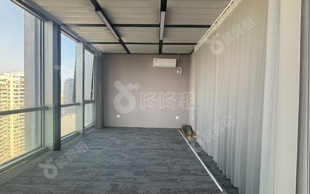 海岸城大厦_258平_精装_阳台