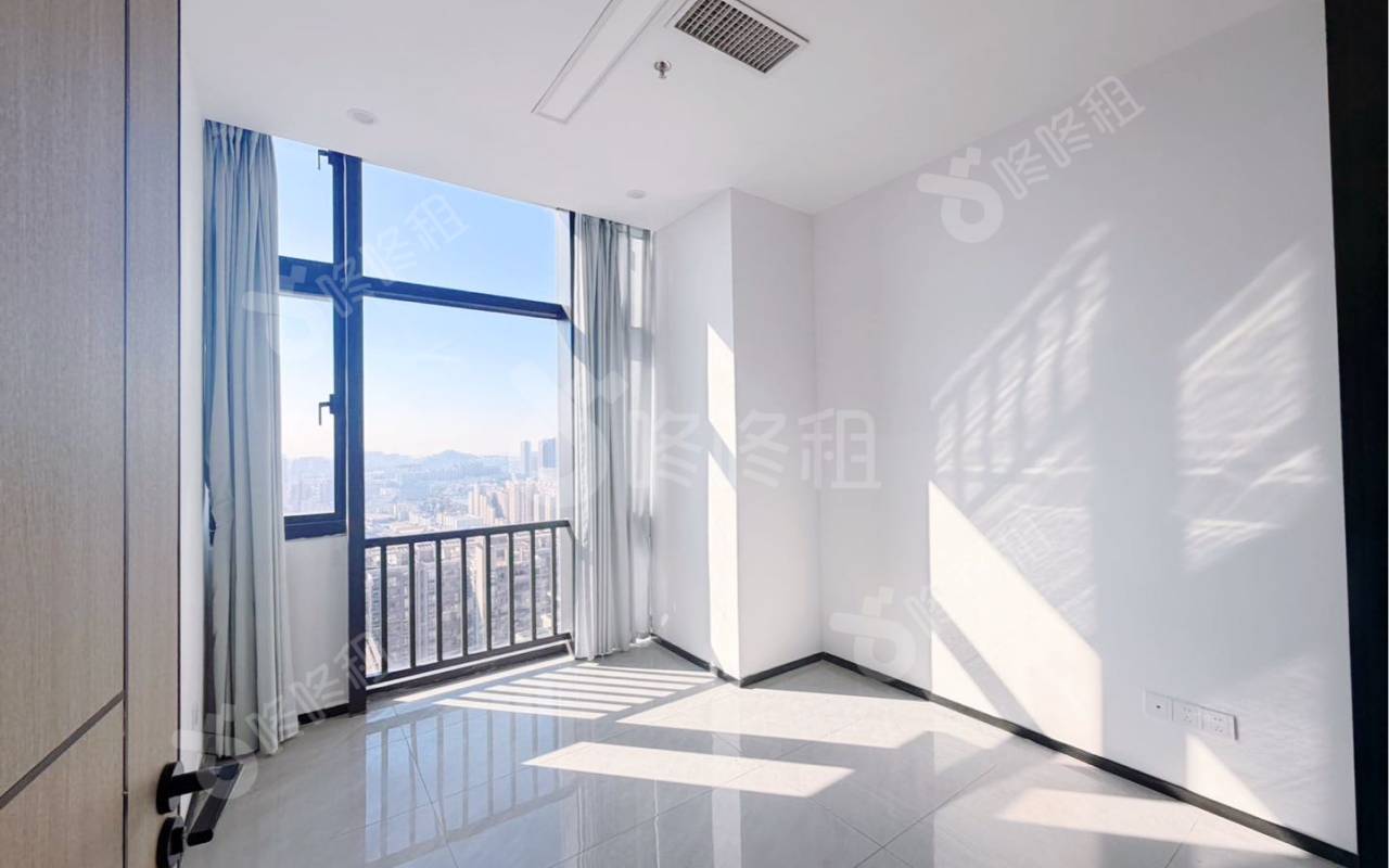 万科星宸大厦_641平_豪装_办公室隔间