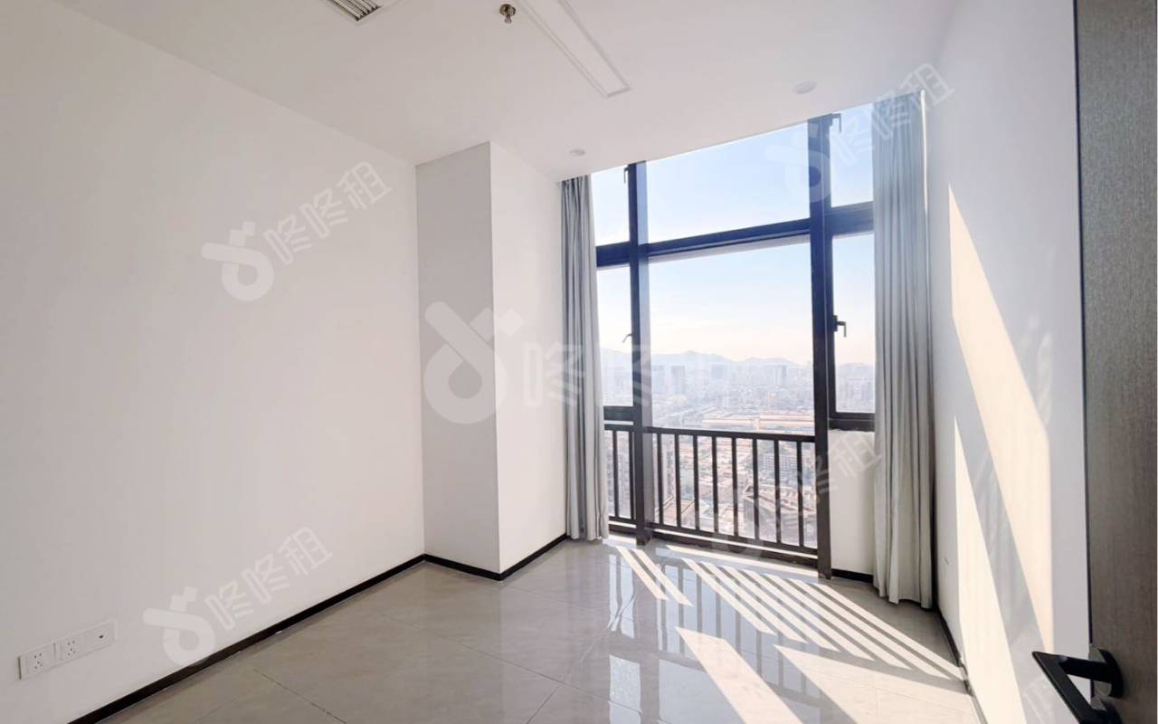 万科星宸大厦_641平_豪装_办公室隔间