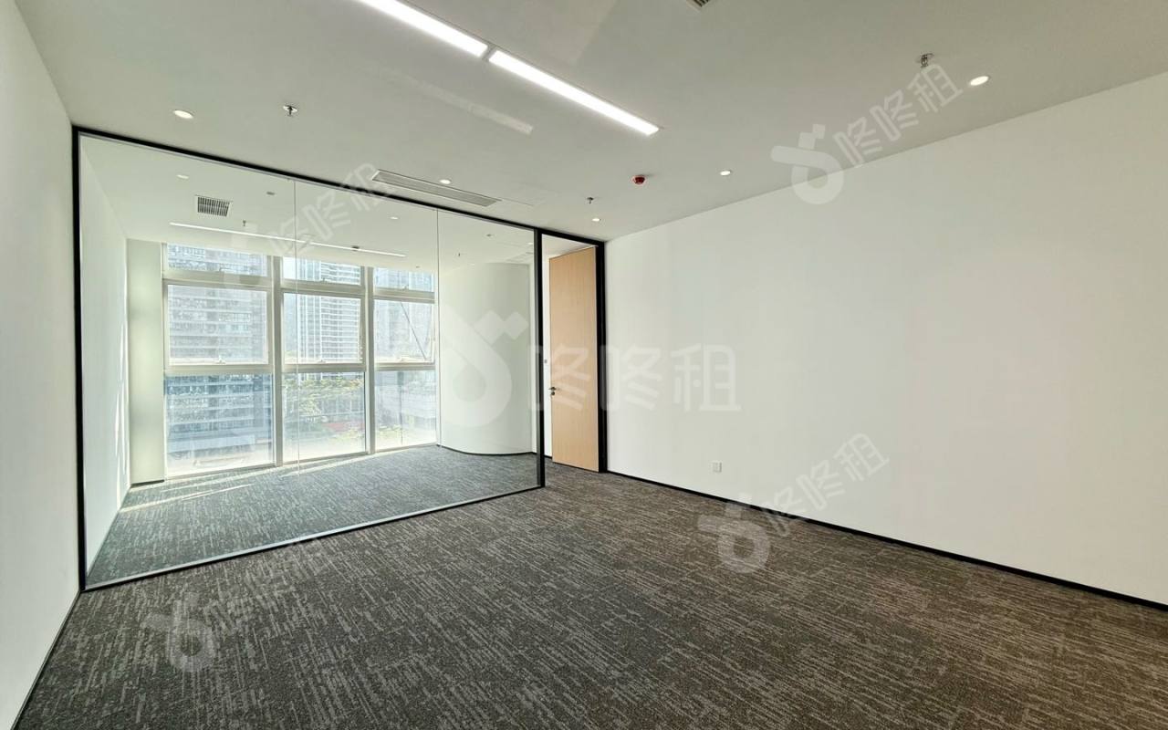 弘基翰林九锡大厦_125平_精装_办公室开间
