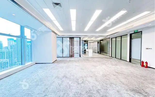 前海HOP国际_445平_精装_办公室开间