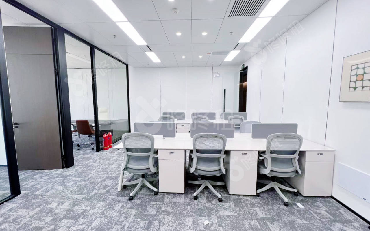 世茂前海中心（前海世茂大厦）_143平_精装_办公室开间