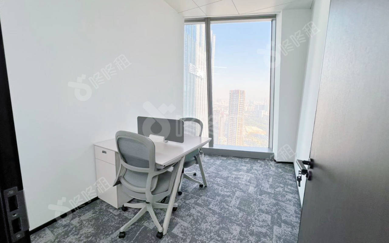 世茂前海中心（前海世茂大厦）_143平_精装_办公室隔间