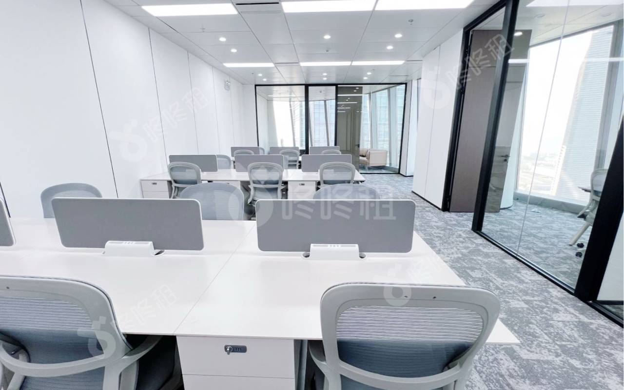 世茂前海中心（前海世茂大厦）_135平_精装_办公室开间