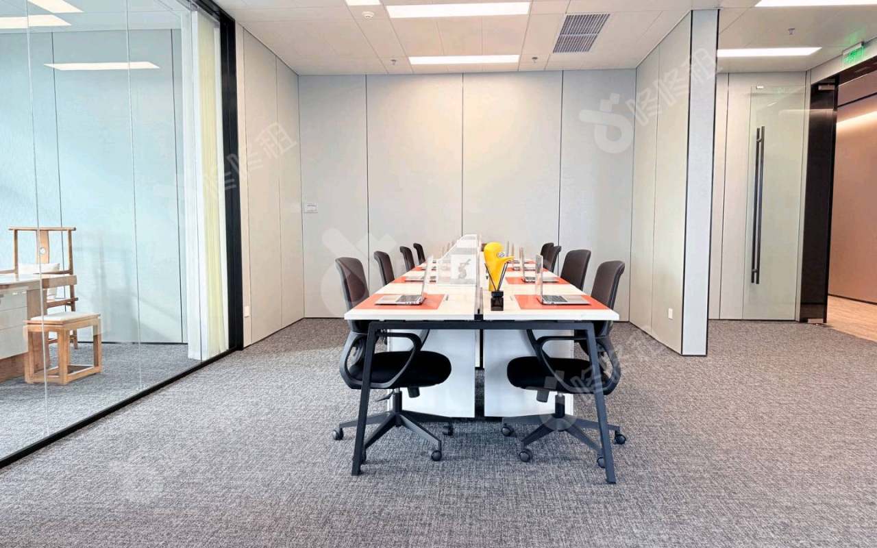 深圳湾SIC超级总部中心_458平_精装_办公室开间