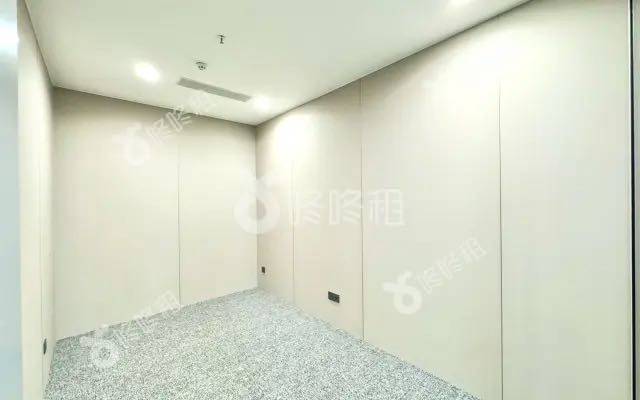 彩讯科技大厦_416平_豪装_办公室隔间