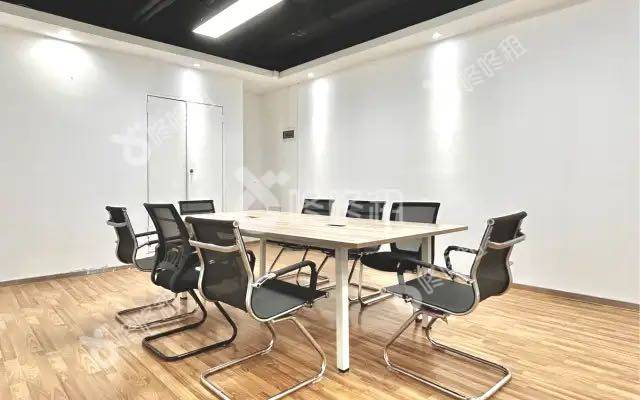 东方科技大厦_290平_精装_办公室隔间