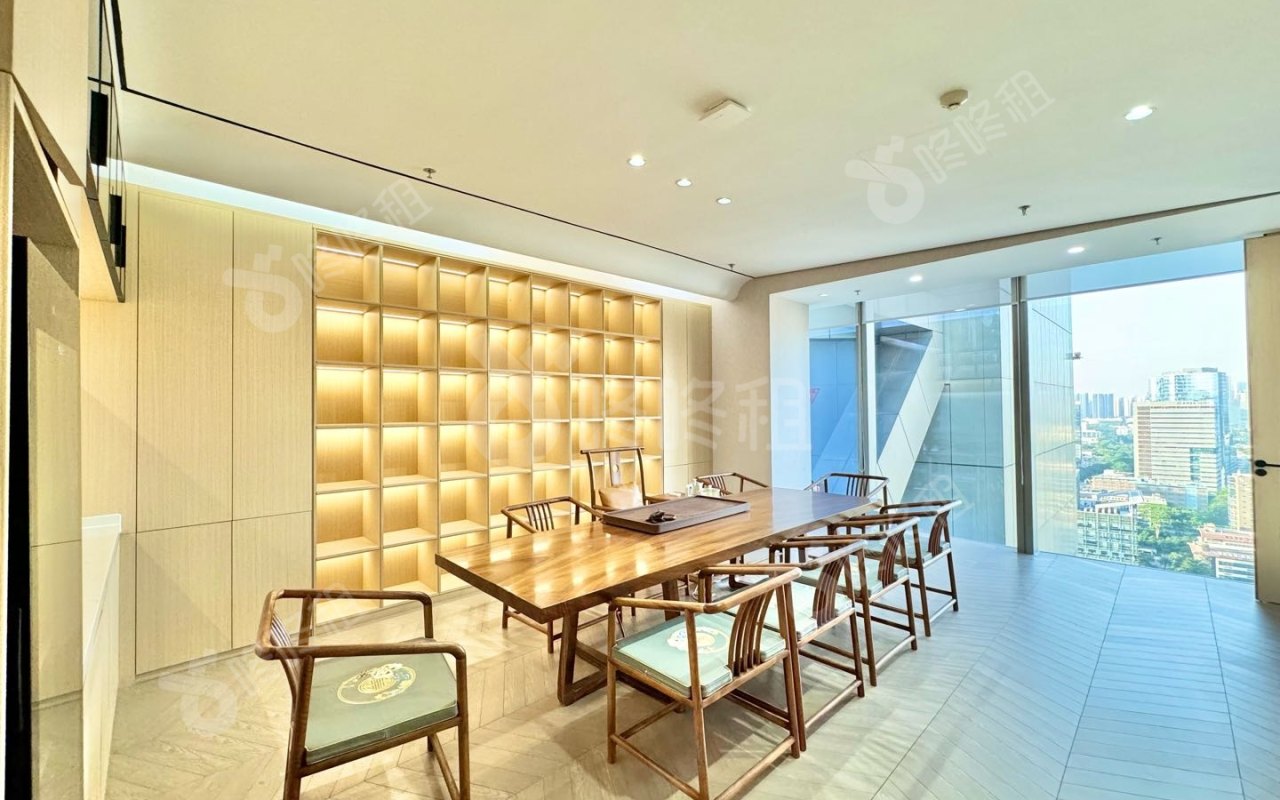 汉京中心（汉京金融中心）_724.78平_豪装_办公室隔间