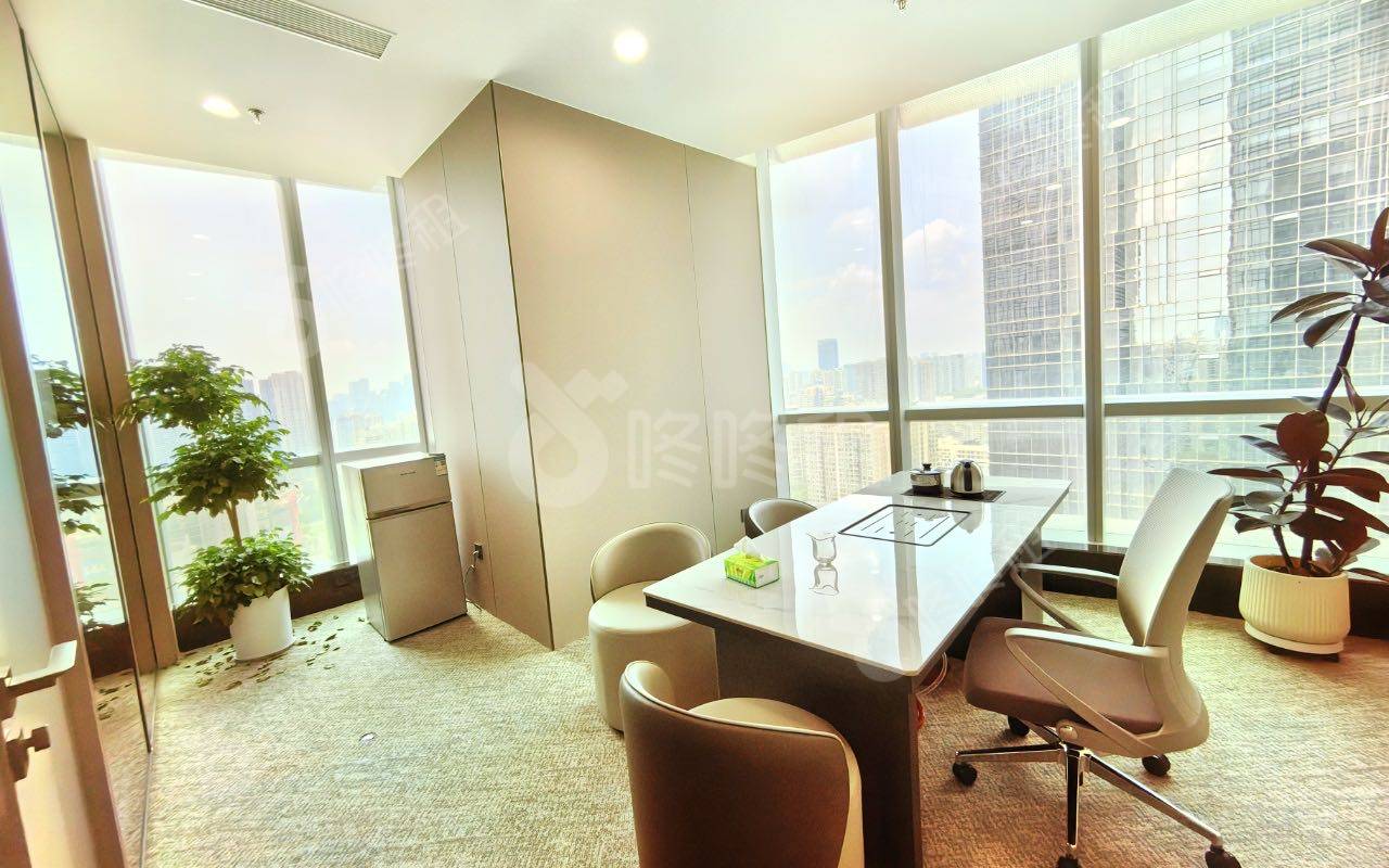 中洲控股中心_238平_精装_办公室隔间