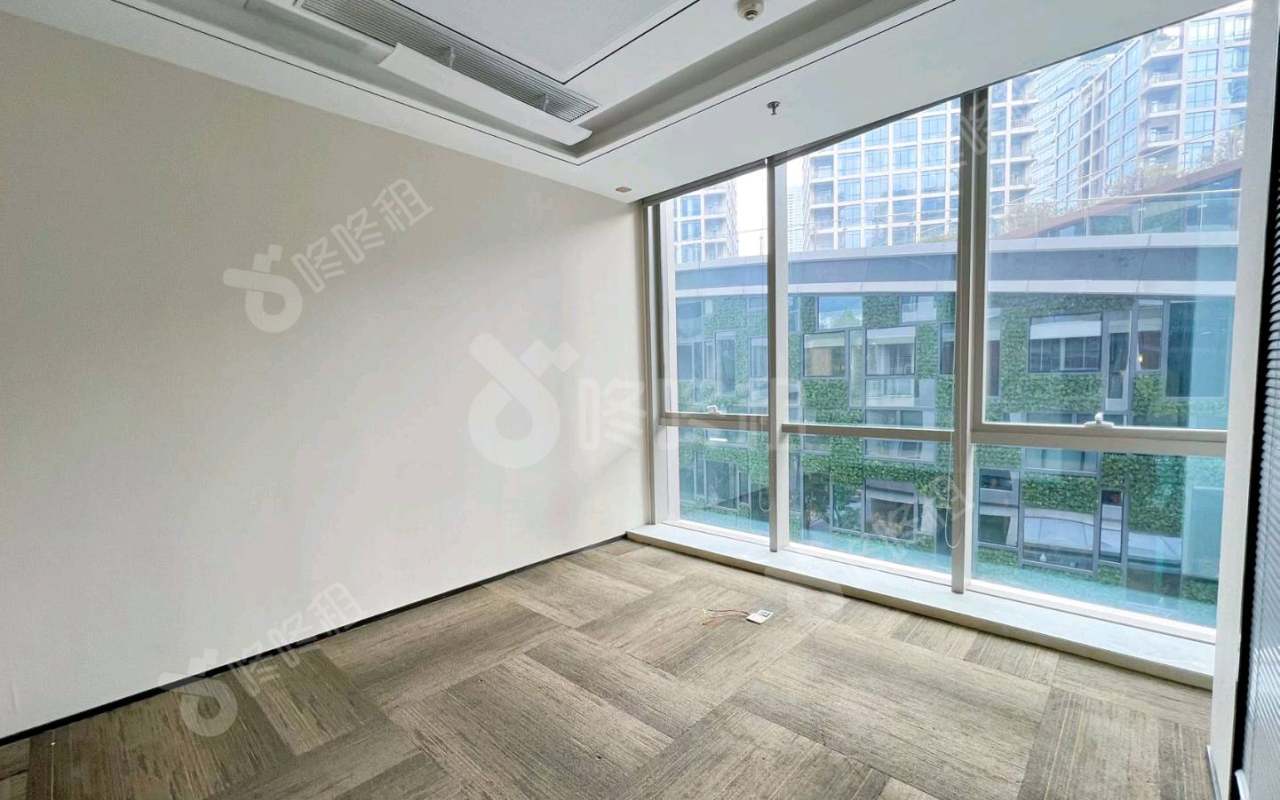 侨城坊_470平_精装_办公室隔间