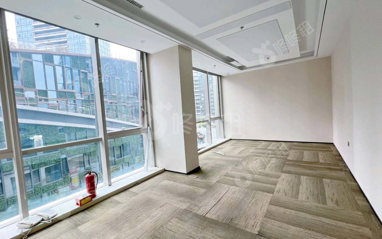 侨城坊_470平_精装_办公室隔间