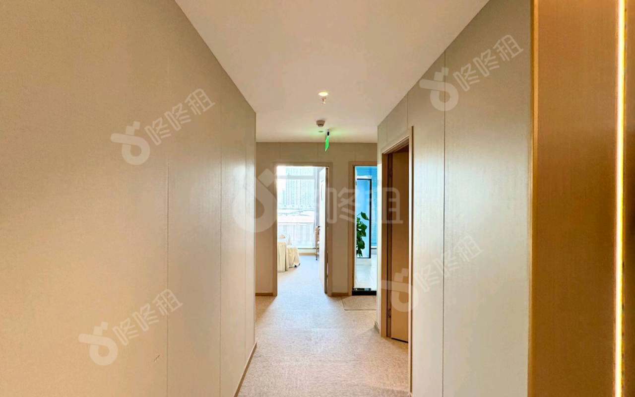 天利中央广场_188平_精装_办公室开间