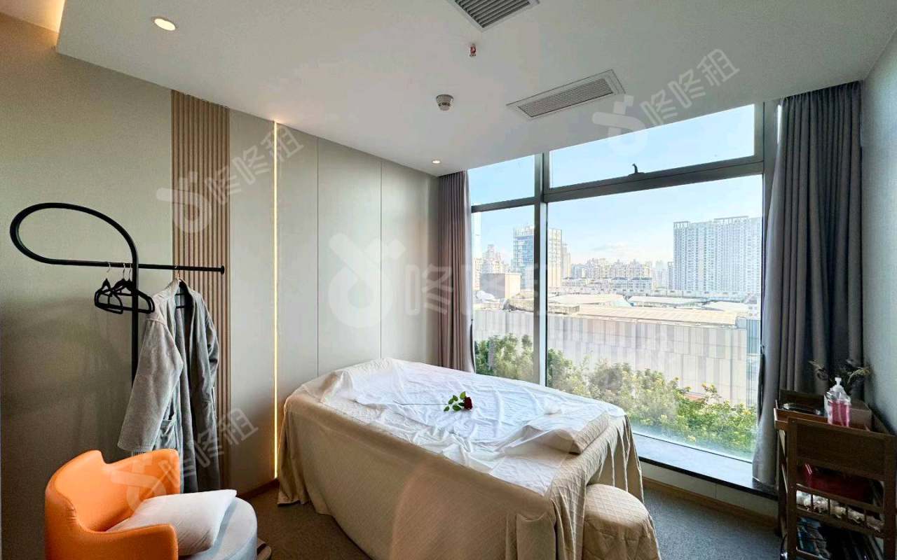 天利中央广场_188平_精装_办公室隔间