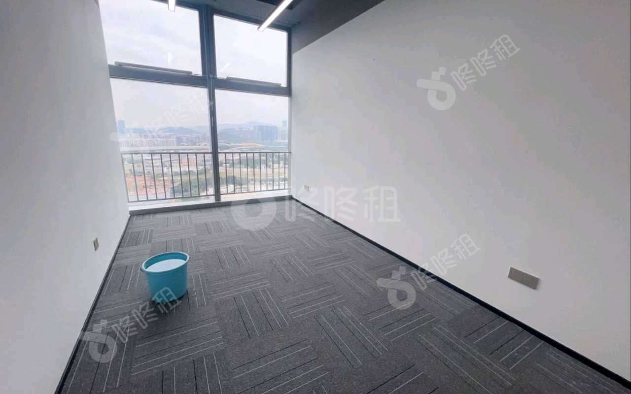 唐商科技大厦_96平_精装_办公室隔间