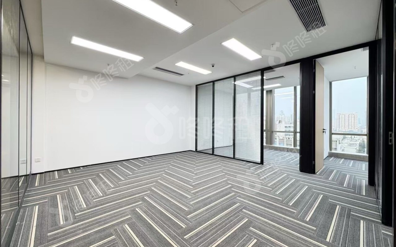 瀚森大厦_136平_精装_办公室开间