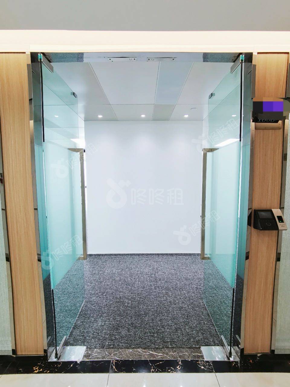 尚美科技大厦_194平_精装_前台