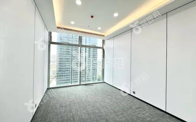 玺玥大厦_384平_精装_办公室隔间